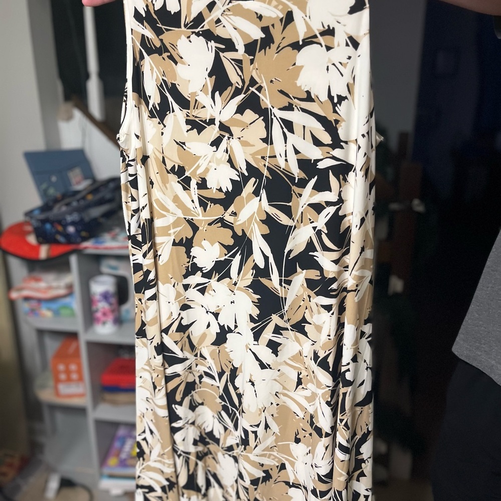 Floral Print Sleeveless Dress - Black and Beige